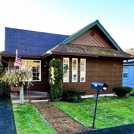 Leah'S Homestay In Hoquiam Exterior photo